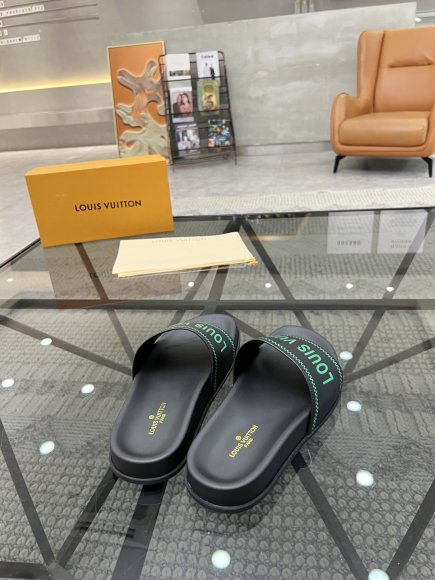 Louis Vuitton - Мужские шлепанцы мюли RU_3005LV2 Louis Vuitton - Мужские шлепанцы мюли RU_3005LV2