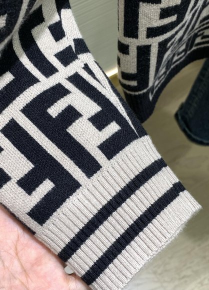 Fendi - Мужская кофта свитер TI_0809FE2 Fendi - Мужская кофта свитер TI_0809FE2