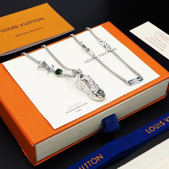 Louis Vuitton Trainer - Колье подвеска ERA_2510LV1 Louis Vuitton Trainer - Колье подвеска ERA_2510LV1