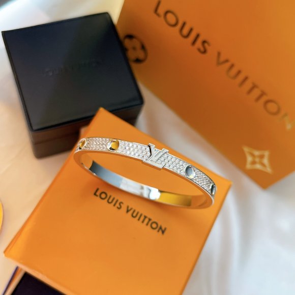 Louis Vuitton Браслет OR_1103LV3