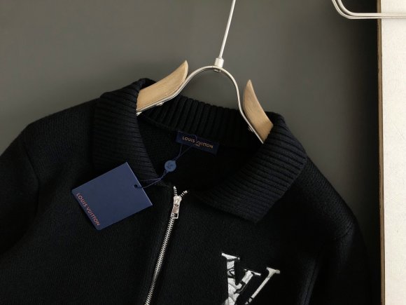 Louis Vuitton - Мужская кофта кардиган DZ_1412LV15