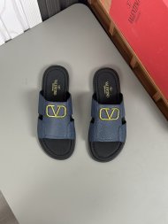 Valentino - Мужские шлепанцы сланцы GTL_2005VA1 Valentino - Мужские шлепанцы сланцы GTL_2005VA1