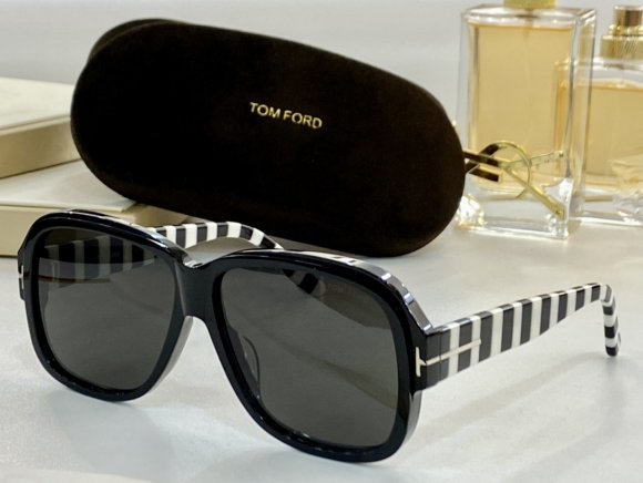 Tom Ford Солнцезащитные очки BO_1505TF5