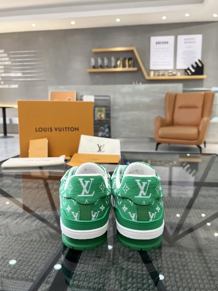 Louis Vuitton - Мужские кроссовки RU_1906LV1 Louis Vuitton - Мужские кроссовки RU_1906LV1