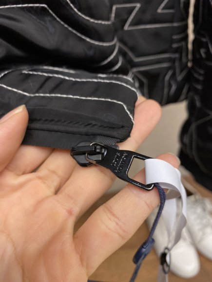 Louis Vuitton Snow - Мужская стеганная куртка DZ_1011LV8