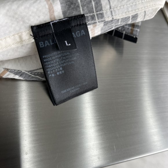 Balenciaga - Мужская рубашка TJ_2205BA1 Balenciaga - Мужская рубашка TJ_2205BA1