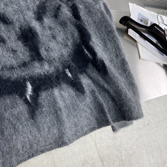 Givenchy - Мужская кофта TJ_0809GI2