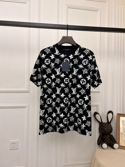 Louis Vuitton - Мужская футболка майка KN_2406LV2