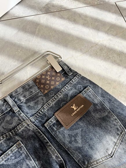 Louis Vuitton - Мужские штаны джинсы DF_2407LV13