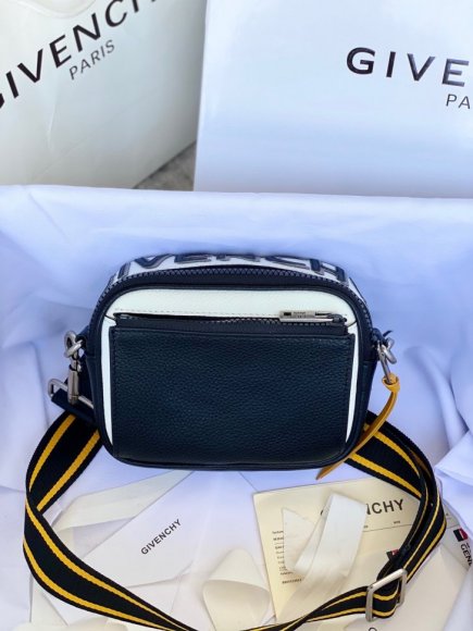 Givenchy Женская сумка мессенджер GI_0802GI4W