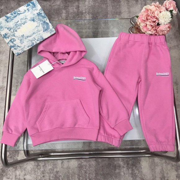 Balenciaga - Детский спортивный костюм DW_0112BA8 Balenciaga - Детский спортивный костюм DW_0112BA8