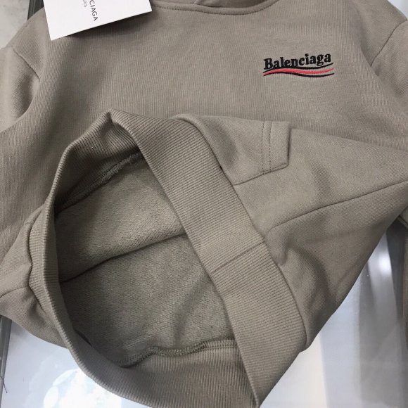 Balenciaga - Детский спортивный костюм DW_0112BA8 Balenciaga - Детский спортивный костюм DW_0112BA8