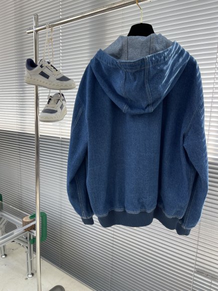 Dior - Мужская джинсовая куртка TJ_1609DI10 Dior - Мужская джинсовая куртка TJ_1609DI10