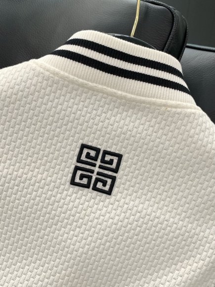 Givenchy - Мужская куртка ветровка бомбер TI_3009GI9 Givenchy - Мужская куртка ветровка бомбер TI_3009GI9