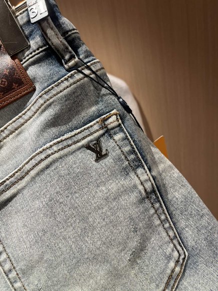 Louis Vuitton - Мужские штаны джинсы DF_0912LV7 Louis Vuitton - Мужские штаны джинсы DF_0912LV7