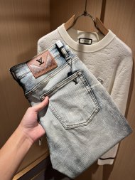 Louis Vuitton - Мужские штаны джинсы DF_0912LV7 Louis Vuitton - Мужские штаны джинсы DF_0912LV7