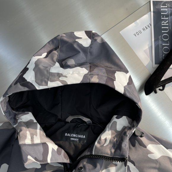 Balenciaga - Мужская лыжная куртка (костюм штаны) TJ_1012BA1 Balenciaga - Мужская лыжная куртка (костюм штаны) TJ_1012BA1