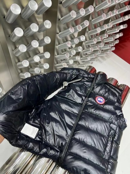 Canada Goose Мужской жилет пуховик SAD_2501CG7 Canada Goose Мужской жилет пуховик SAD_2501CG7