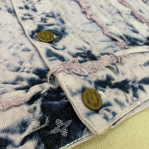 Louis Vuitton - Мужская джинсовая куртка рубашка DZ_1410LV2 Louis Vuitton - Мужская джинсовая куртка рубашка DZ_1410LV2