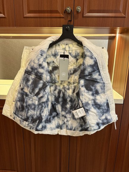 Canada Goose - Мужской жилет пуховик MI_1211CG9