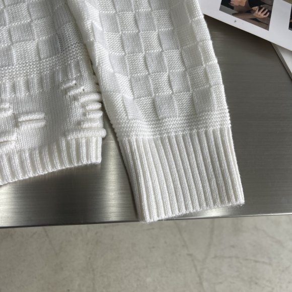 Louis Vuitton - Мужская кофта свитер TJ_0809LV6 Louis Vuitton - Мужская кофта свитер TJ_0809LV6