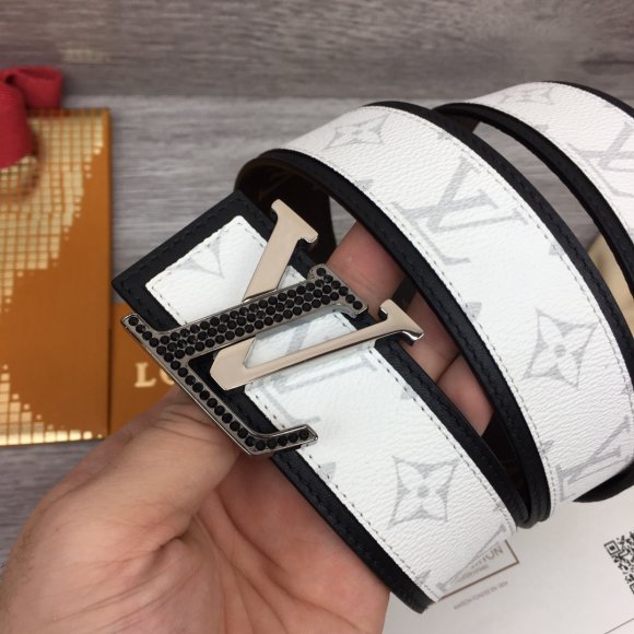 Louis Vuitton Мужской двусторонний ремень 4.0см RE_0207LV1 Louis Vuitton Мужской двусторонний ремень 4.0см RE_0207LV1