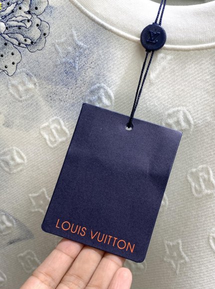 Louis Vuitton - Мужская кофта свитшот TI_3008LV1 Louis Vuitton - Мужская кофта свитшот TI_3008LV1