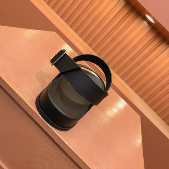 Louis Vuitton - Мужские сандалии GTL_1004LV5 Louis Vuitton - Мужские сандалии GTL_1004LV5