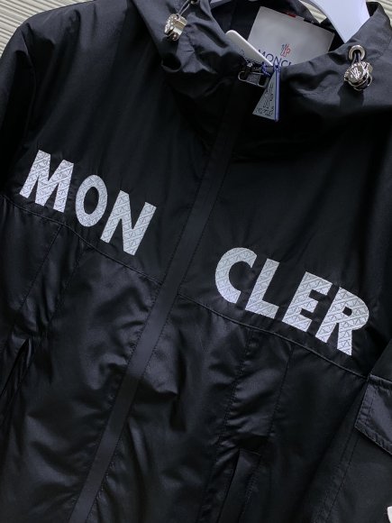 Moncler - Мужская куртка ветровка TI_1709MO3 Moncler - Мужская куртка ветровка TI_1709MO3