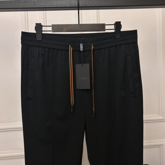 Ermenegildo Zegna - Мужской костюм футболка штаны KN_2406EZ8 Ermenegildo Zegna - Мужской костюм футболка штаны KN_2406EZ8