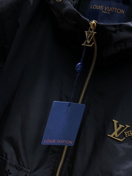 Louis Vuitton - Мужская куртка ветровка TI_1709LV4 Louis Vuitton - Мужская куртка ветровка TI_1709LV4