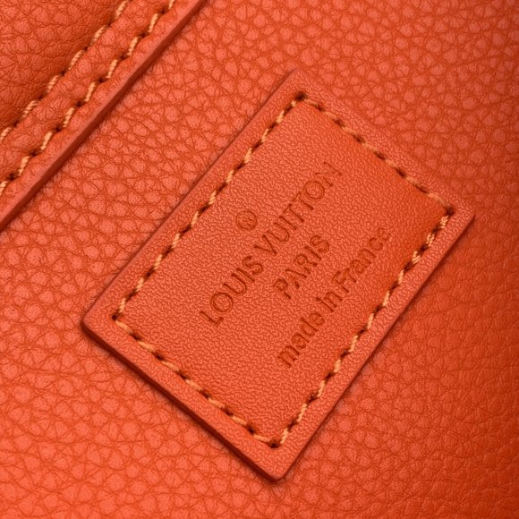 Louis Vuitton Aerogram Сумка поясная CN_1106LV1 Louis Vuitton Aerogram Сумка поясная CN_1106LV1
