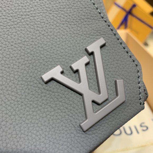 Louis Vuitton Aerogram Сумка поясная CN_1106LV1 Louis Vuitton Aerogram Сумка поясная CN_1106LV1