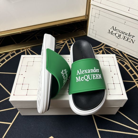 Alexander McQueen - Женские шлепанцы сланцы GTL_1004AM6W Alexander McQueen - Женские шлепанцы сланцы GTL_1004AM6W