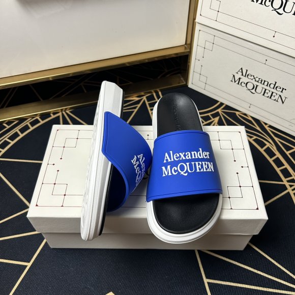 Alexander McQueen - Женские шлепанцы сланцы GTL_1004AM6W Alexander McQueen - Женские шлепанцы сланцы GTL_1004AM6W