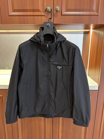 Prada - Мужская куртка ветровка MI_0110PR5 Prada - Мужская куртка ветровка MI_0110PR5