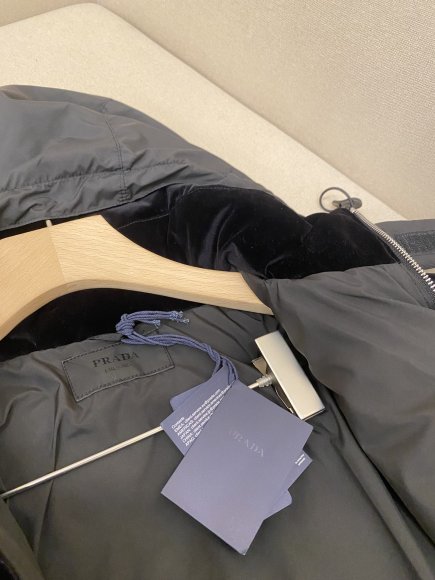 Prada - Мужская куртка пуховик DZ_1410PR6 Prada - Мужская куртка пуховик DZ_1410PR6