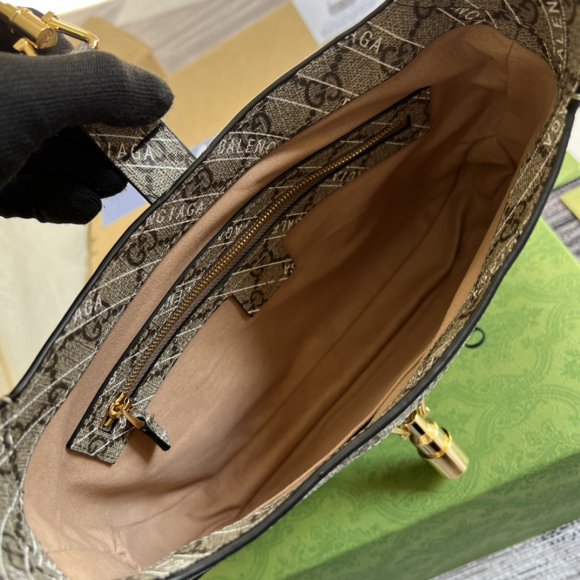 Gucci & Balenciaga - Сумка на плечо BS_0802GU2