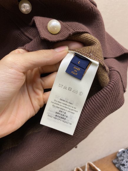 Louis Vuitton - Мужская кофта кардиган DZ_1501LV4 Louis Vuitton - Мужская кофта кардиган DZ_1501LV4