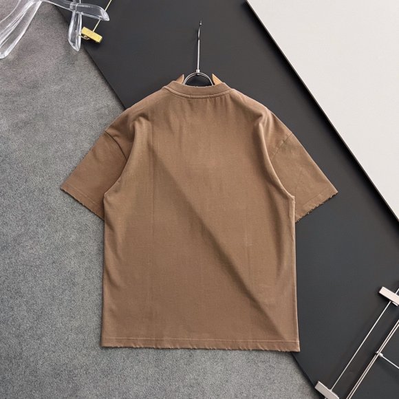 Burberry - Мужской костюм футболка шорты DF_0807BU9 Burberry - Мужской костюм футболка шорты DF_0807BU9