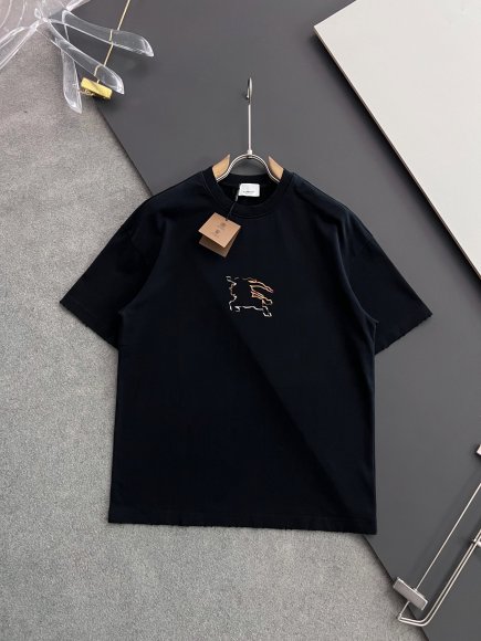 Burberry - Мужской костюм футболка шорты DF_0807BU9 Burberry - Мужской костюм футболка шорты DF_0807BU9