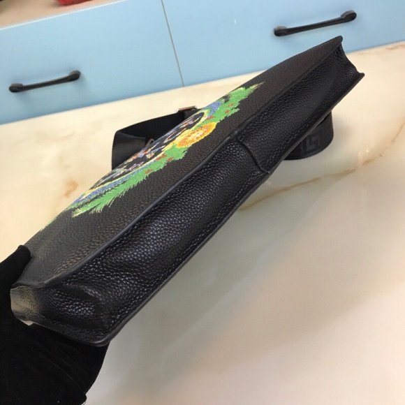 Versace Сумка через плечо CN_1106VE2 Versace Сумка через плечо CN_1106VE2