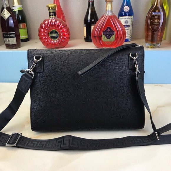 Versace Сумка через плечо CN_1106VE2 Versace Сумка через плечо CN_1106VE2