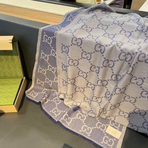 Gucci - Шелково шерстяной шарф палантин JX_2909GU2