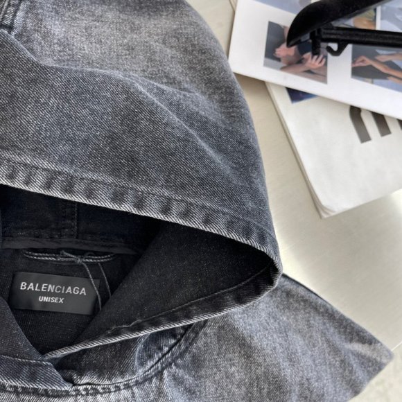 Balenciaga - Мужская джинсовая кофта куртка AH_2610BA8 Balenciaga - Мужская джинсовая кофта куртка AH_2610BA8