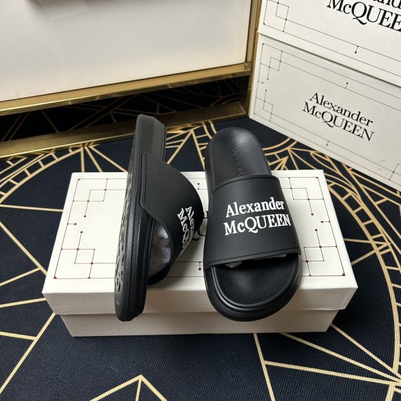 Alexander McQueen - Мужские шлепанцы сланцы GTL_1004AM8 Alexander McQueen - Мужские шлепанцы сланцы GTL_1004AM8