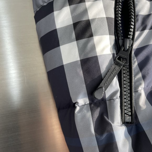 Burberry - Мужская куртка пуховик TJ_3010BU6