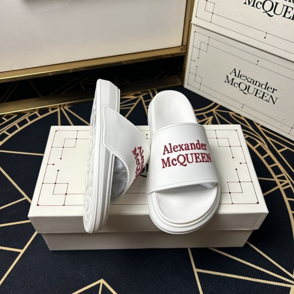 Alexander McQueen - Женские шлепанцы сланцы GTL_1004AM7W Alexander McQueen - Женские шлепанцы сланцы GTL_1004AM7W