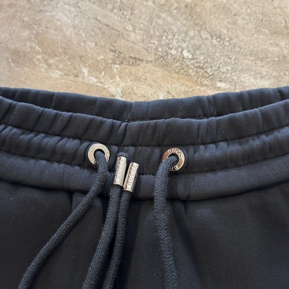 Gucci - Мужской спортивный костюм MI_0110GU8 Gucci - Мужской спортивный костюм MI_0110GU8