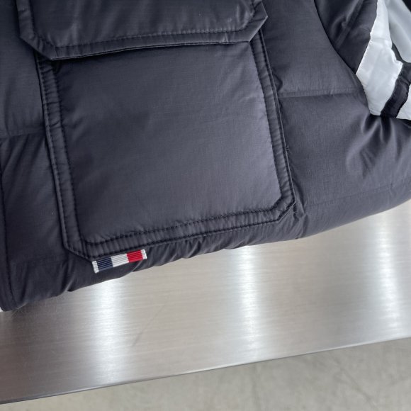 Thom Browne - Мужская куртка пуховик TJ_1012TB9